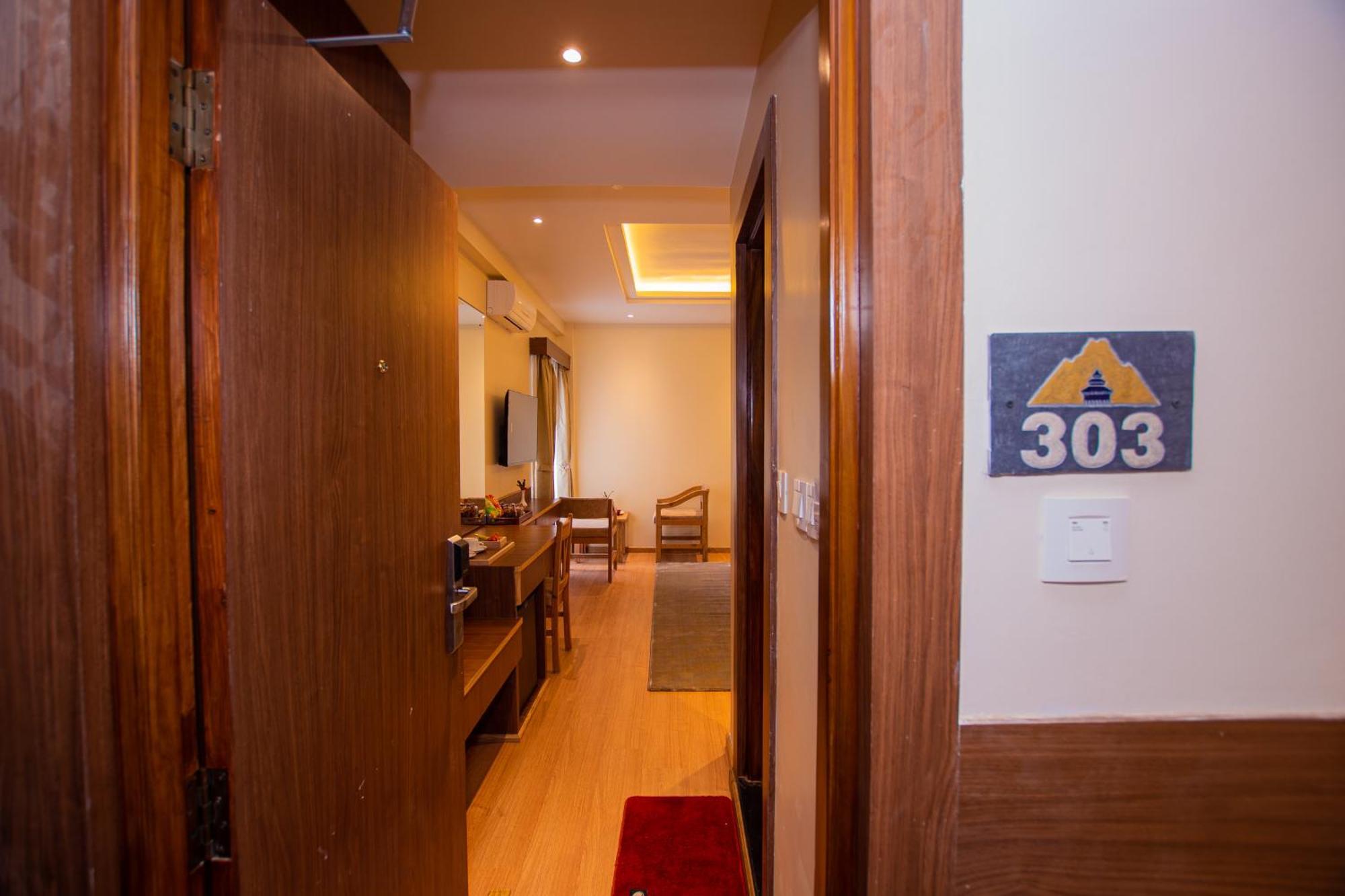 Temple Himalaya Hotel & Spa Pókhara Exteriér fotografie