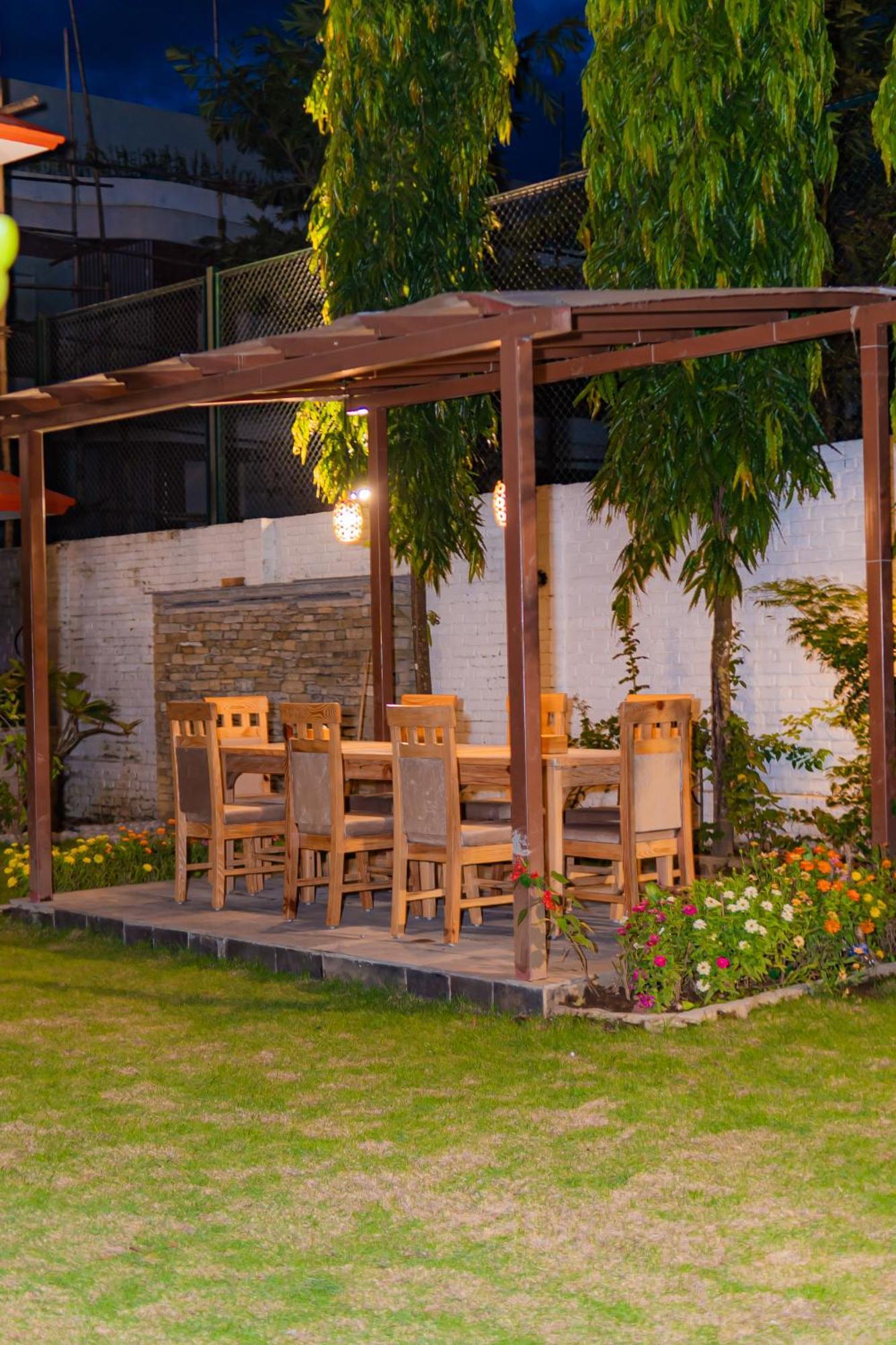 Temple Himalaya Hotel & Spa Pókhara Exteriér fotografie