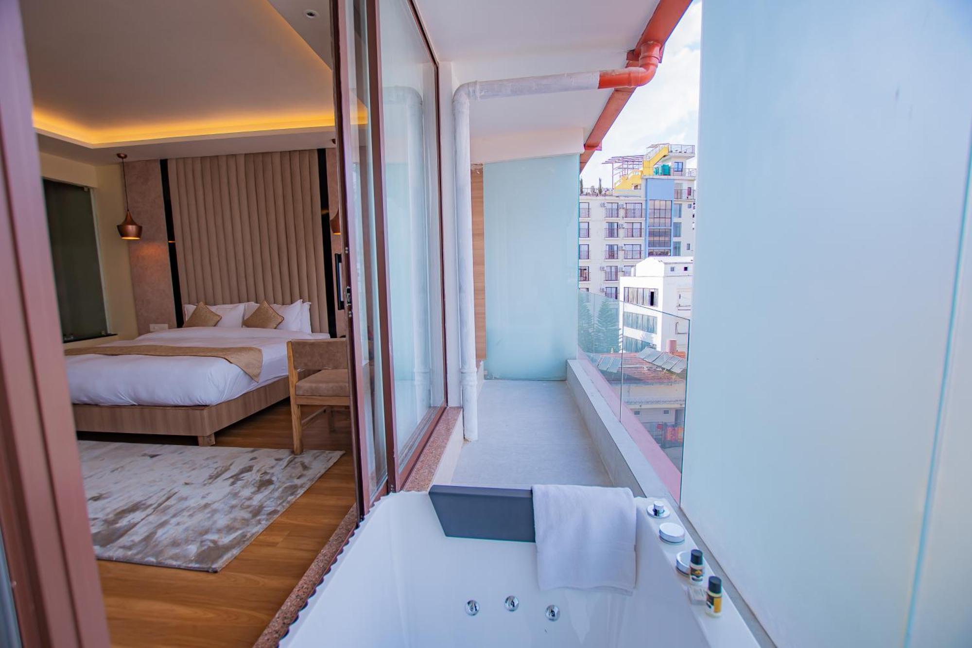 Temple Himalaya Hotel & Spa Pókhara Exteriér fotografie
